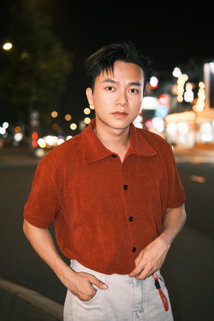 Hòa Minzy, Bùi Công Nam ủng hộ bà con Đắk Lắk, mong nước rút nhanh, sớm ổn định cuộc sống - Ảnh 2.