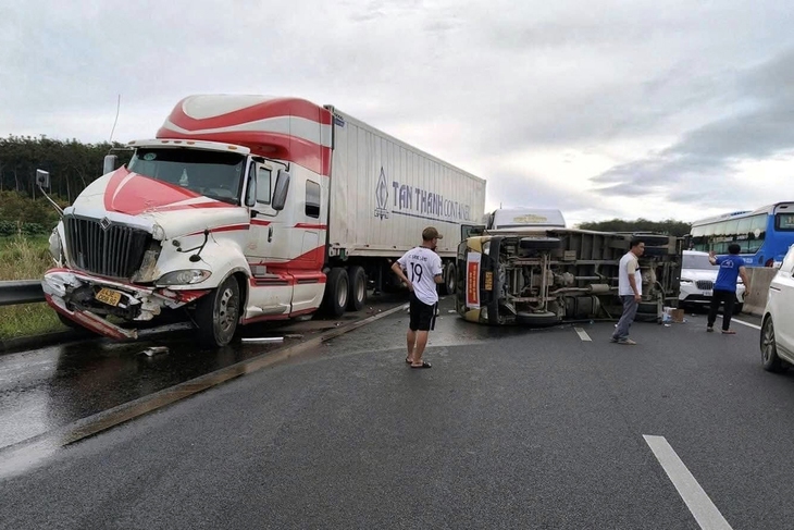 cao tốc - Ảnh 1.