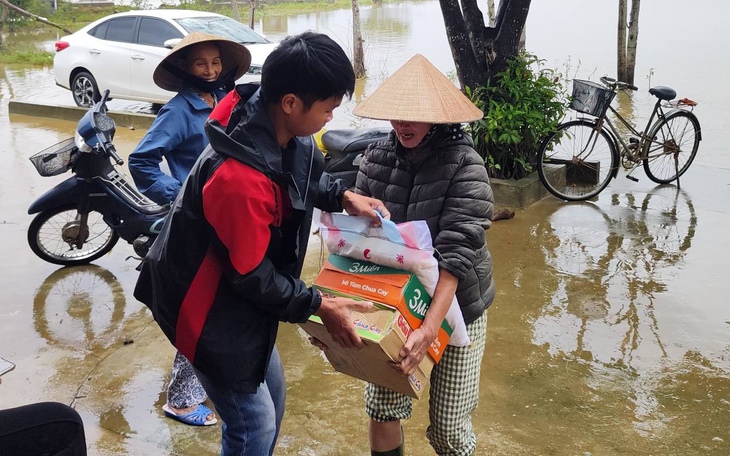 Lâm Đồng đề nghị hỗ trợ 600 tỉ đồng khắc phục hậu quả bão lũ - Ảnh 4.