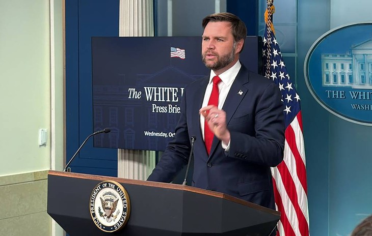 Phó tổng thống JD Vance: Viện trợ cho Ukraine để thắng Nga là 'ảo tưởng' - Ảnh 1.