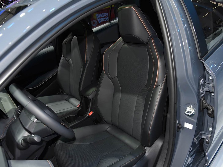 Toyota Corolla Altis - Ảnh 7.