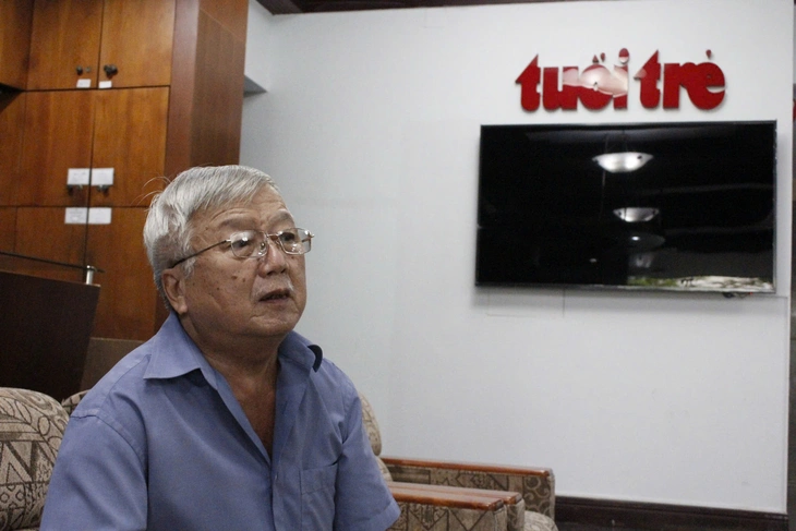 Thương về miền Trung càng lớn, người đến Tuổi Trẻ góp tiền càng đông  - Ảnh 5.