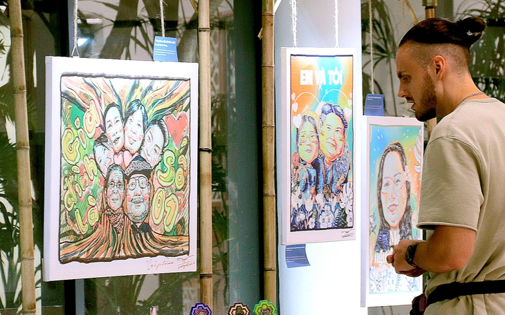 Khi những lát cắt đời sống bước vào tranh - Ảnh 10.