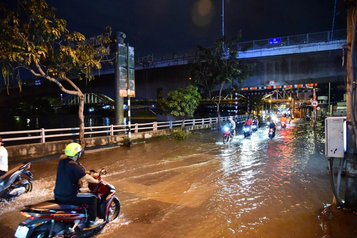 triều cường - Ảnh 4.