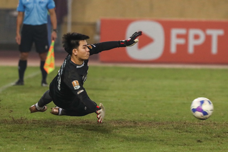 Thể Công Viettel giành vé vào tứ kết Cúp quốc gia, sau chiến thắng 4-3 trước CAHN ở loạt 'đấu súng' - Ảnh 1.