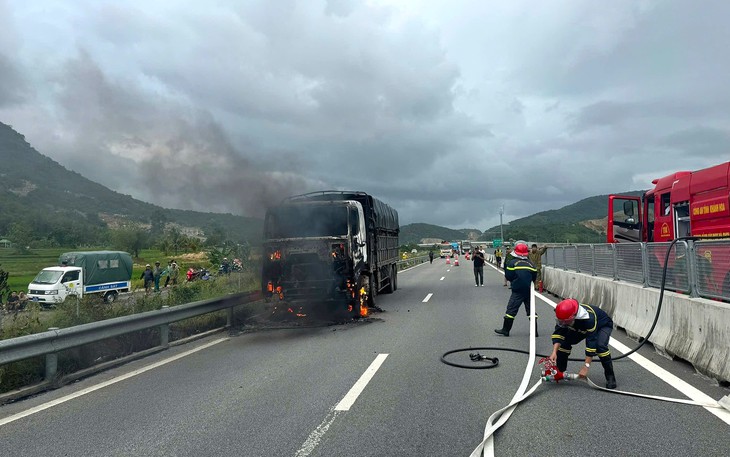 cao tốc - Ảnh 1.