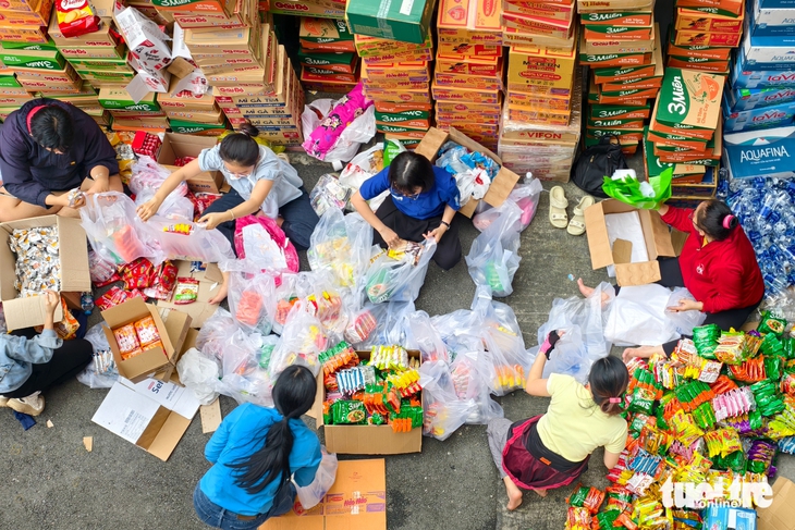 Khánh Hòa cảm ơn TP.HCM hỗ trợ khắc phục thiệt hại do mưa lũ - Ảnh 1.