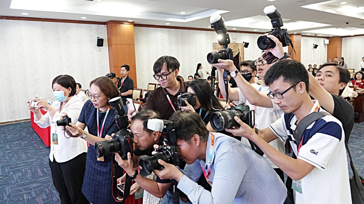 Sửa đổi Luật báo chí: Cần chính sách đặc thù cho báo chí Hà Nội, TP.HCM - Ảnh 5.