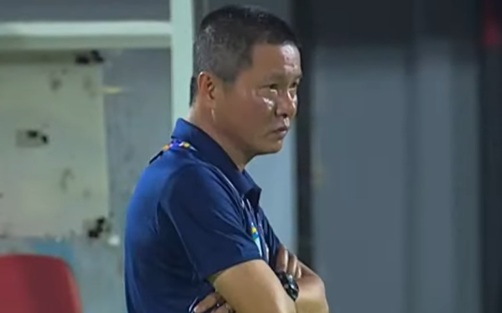 CLB Ninh Bình thoát thua bằng quả 11m phút 89 - Ảnh 2.