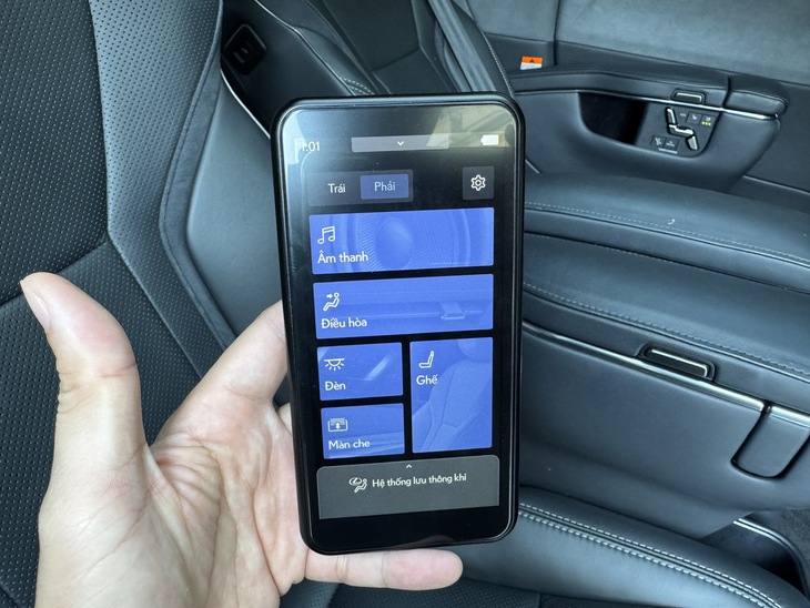 Ghế ‘ông chủ’ trên Lexus LM 500h hơn 5,7 tỉ đồng cho trải nghiệm như chuyên cơ trên mặt đất - Ảnh 7.