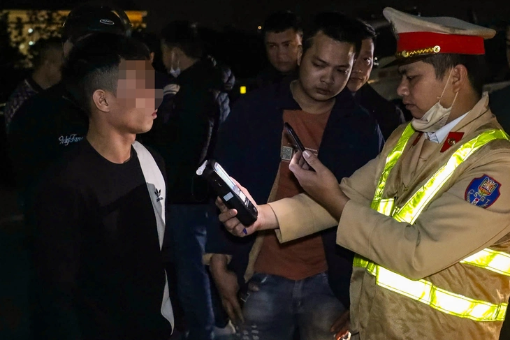 liên hoàn - Ảnh 1.