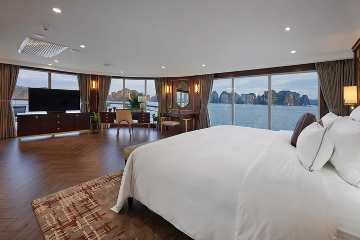 Những hải trình sang trọng, đậm bản sắc trên vịnh Hạ Long - Ảnh 1.