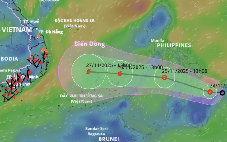 Đêm nay, áp thấp nhiệt đới vào Biển Đông, sau đó có thể thành bão số 15 - Ảnh 2.
