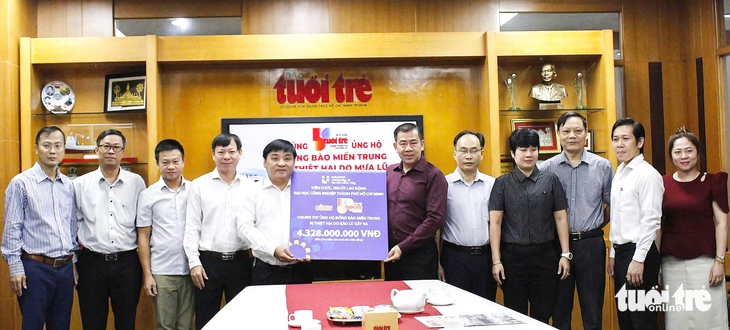 Đại học Công nghiệp TP.HCM góp 4,32 tỉ đồng, miễn học phí cho sinh viên vùng bão lũ - Ảnh 2. bão lũ - Ảnh 2.