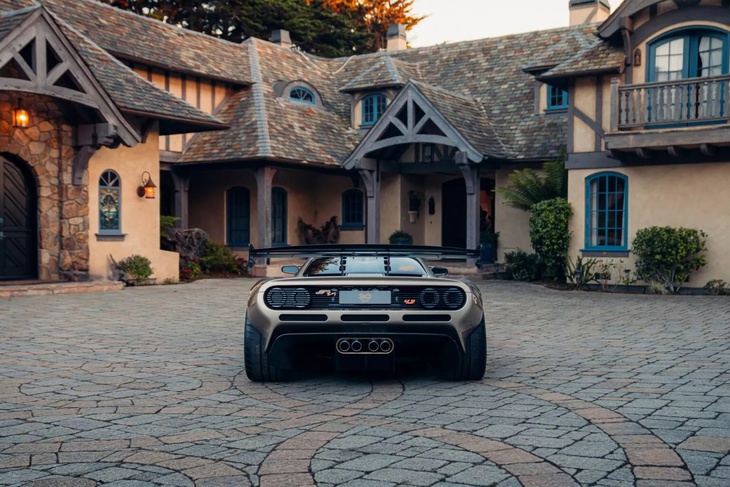 Chiếc xe đắt nhất thế giới: Giá tương đương 544 tỉ đồng, chưa ai từng lái, chưa được hoàn thành - Ảnh 3.