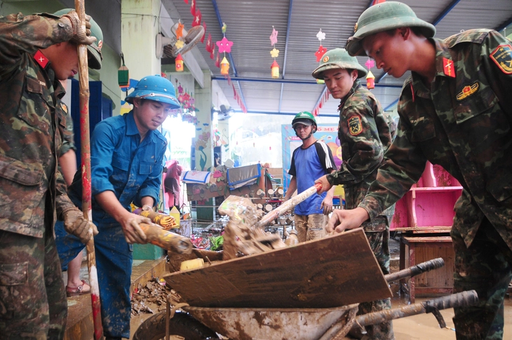 bộ đội - Ảnh 2.