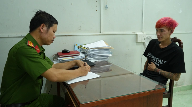 đầu thú - Ảnh 1.