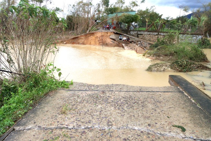 Chuyến xe Long Châu 'thần tốc' hỗ trợ bà con Gia Lai - Ảnh 2.