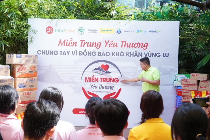 miền trung yêu thương - Ảnh 1.
