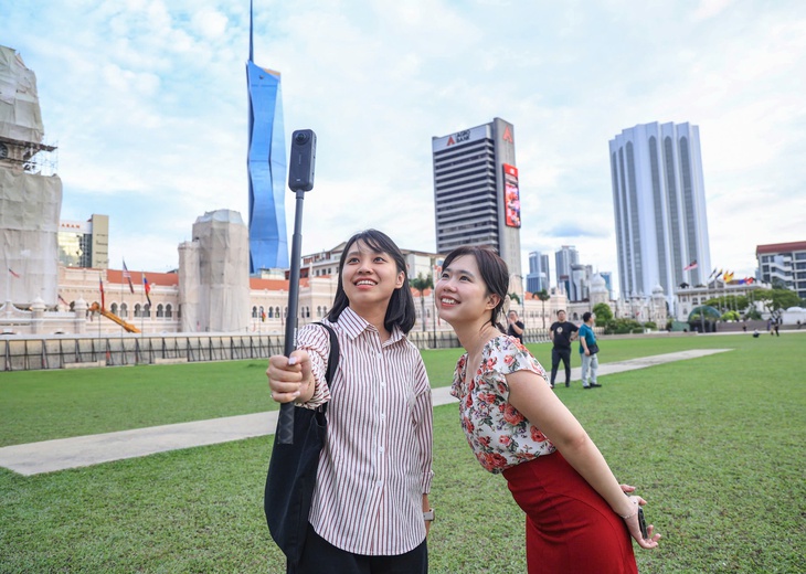 Chỉ 1 ngày ở Kuala Lumpur, đi đâu ngoài tháp đôi? - Ảnh 1.