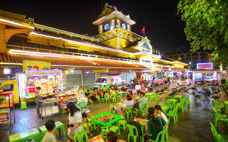 Chợ Bình Tây trăm năm tuổi - Ảnh 17.