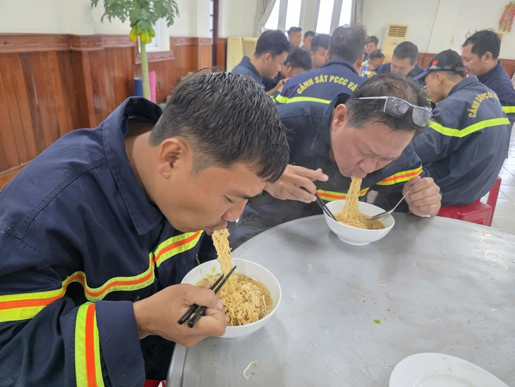 lính cứu hỏa - Ảnh 9.