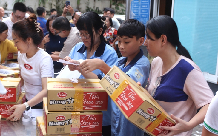 Hà Nội hỗ trợ tỉnh Gia Lai thêm 200 tỉ đồng xây dựng khu tái định cư và sửa chữa hạ tầng giao thông - Ảnh 2.