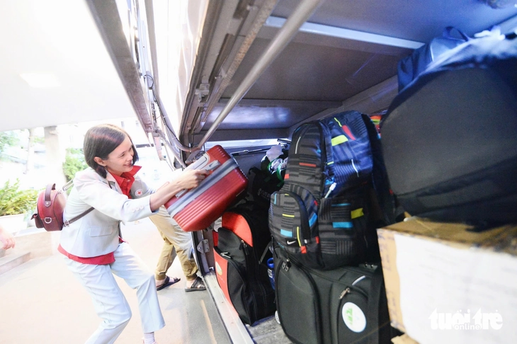 y bác sĩ - Ảnh 6.