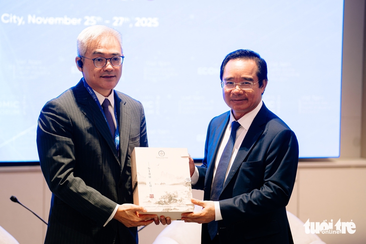 TP.HCM và tập đoàn Singapore bàn hợp tác phát triển trung tâm tài chính quốc tế - Ảnh 3.