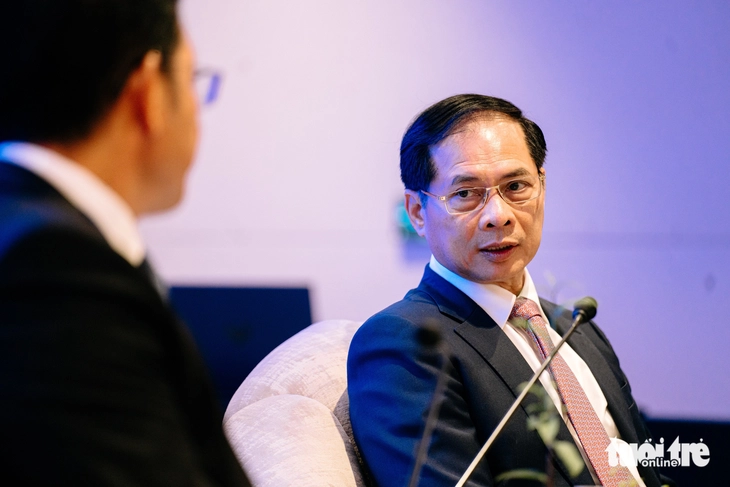 Đề nghị Lào hỗ trợ các doanh nghiệp viễn thông lớn của Việt Nam - Ảnh 2.