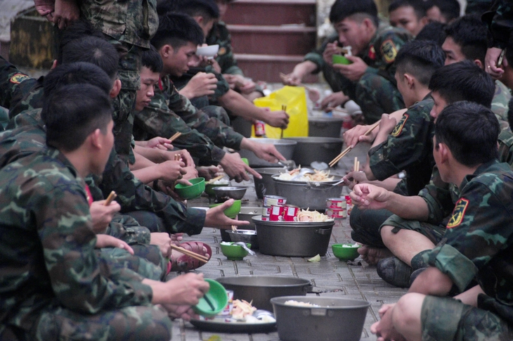 miền Trung - Ảnh 7.