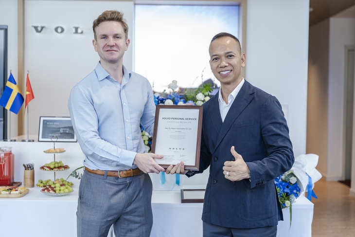 Dịch vụ cá nhân hóa: 'Đặc quyền' mới trong cuộc đua xe sang tại Việt Nam- Ảnh 3. Dịch vụ cá nhân hóa thành 'đòn bẩy' mới của các hãng xe sang ở Việt Nam - Ảnh 4.