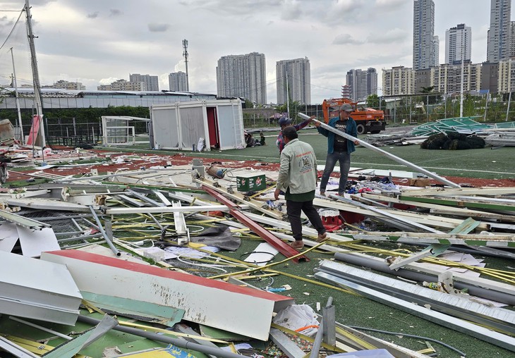 Phường Bình Trưng tháo dỡ hơn 16.500m² sân pickleball, sân thể thao xây dựng không phép - Ảnh 3.