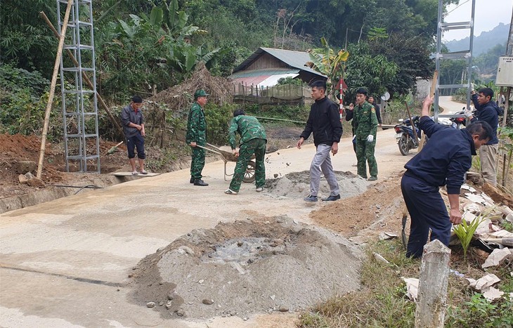 bản làng - Ảnh 4.