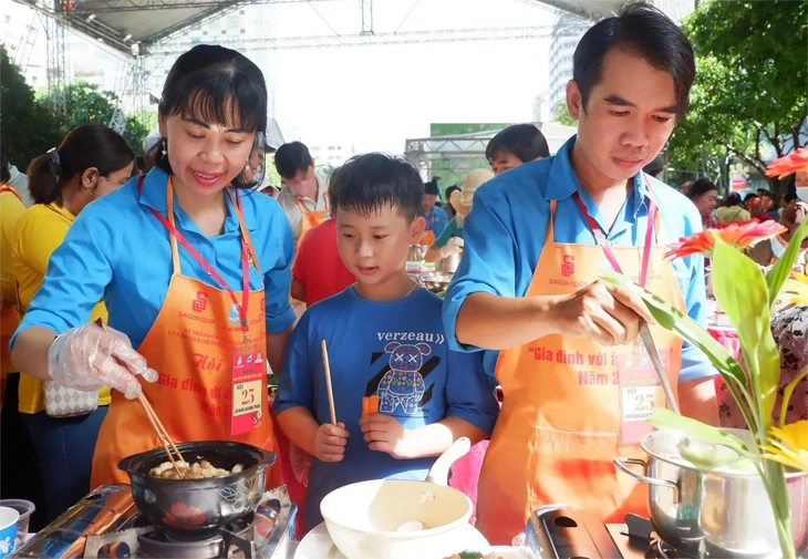 ngại yêu - Ảnh 1.