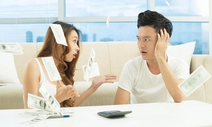 Tay trắng sau 30 năm 'nộp lương' cho vợ - Ảnh 1.