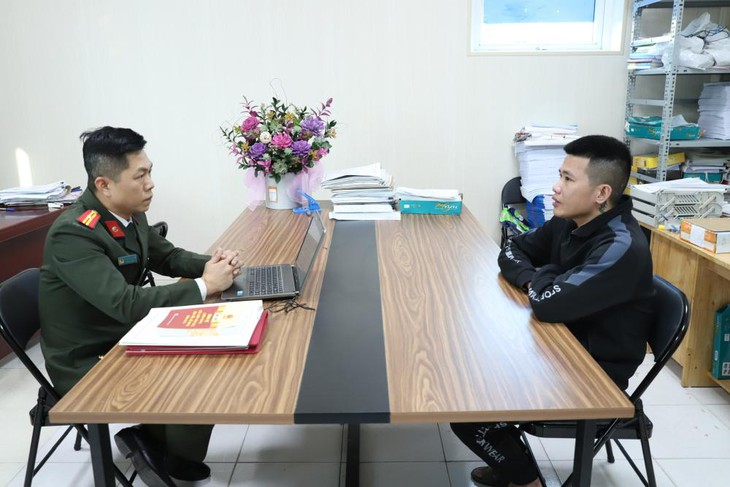 Khởi tố 2 người tổ chức cho người khác trốn đi nước ngoài lao động - Ảnh 1.