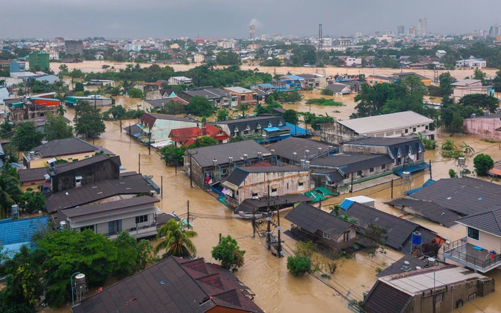 Tin tức thế giới 27-11: Nổ súng gần Nhà Trắng; Đảo chính chớp nhoáng ở Tây Phi - Ảnh 6.