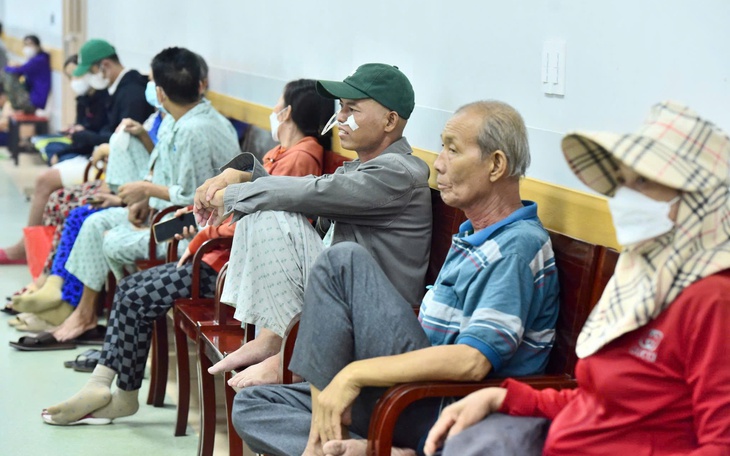 TP.HCM phân bổ thẻ bảo hiểm y tế cho các cơ sở khám chữa bệnh năm 2026 như thế nào? - Ảnh 2.