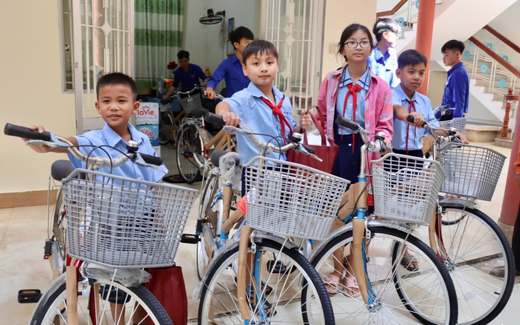 Học bổng Gieo mầm tri thức: Vun đắp cho những mầm xanh - Ảnh 2.