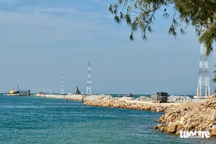 cảng biển Hà Tiên - Ảnh 1.