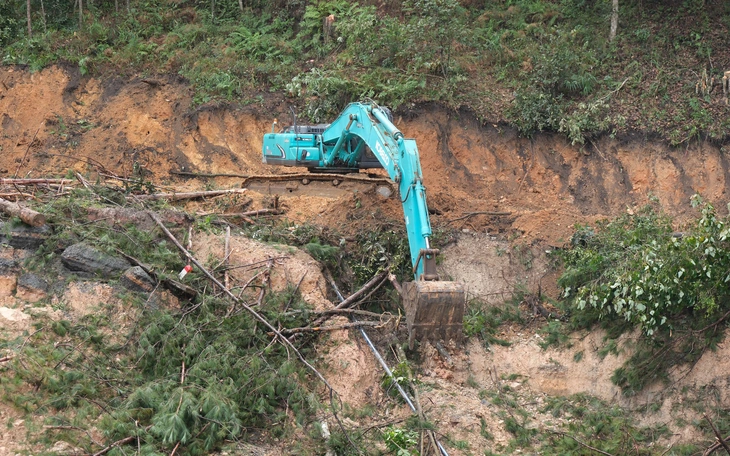 Đặt mục tiêu thông tuyến các cửa ngõ Đà Lạt đầu tháng 12-2025- Ảnh 4.