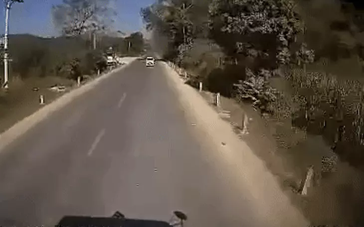 Vụ ô tô con tông trực diện xe đầu kéo khiến 4 người chết: Lái xe dương tính ma túy - Ảnh 2.