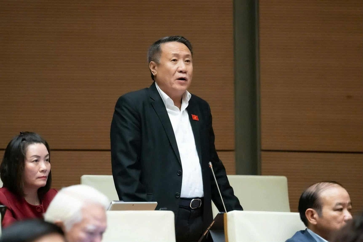 Đại biểu đề xuất dự trữ phương tiện cứu hộ, phân quyền mạnh cho địa phương ứng phó thiên tai - Ảnh 1. cứu hộ - Ảnh 1.