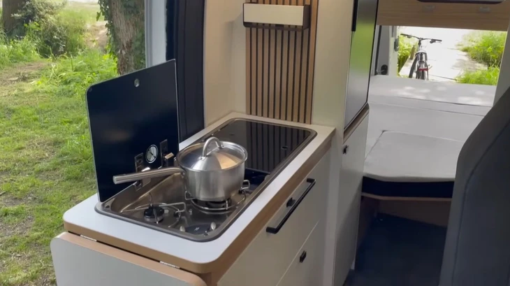 nhà di động - Ảnh 6.