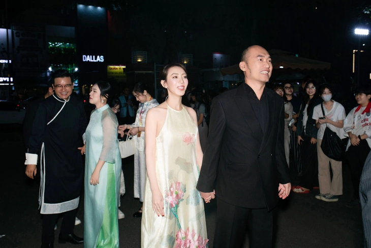 Thu Trang nói về giải Đạo diễn đầu tay xuất sắc: 'Tôi không làm phim để lấy giải' - Ảnh 3.