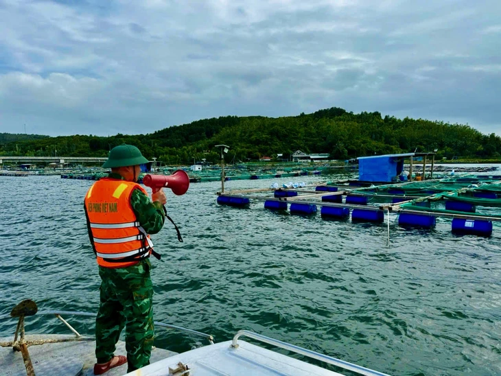 Đắk Lắk ra công điện khẩn ứng phó với bão số 15, sơ tán dân khỏi khu vực nguy hiểm - Ảnh 1.