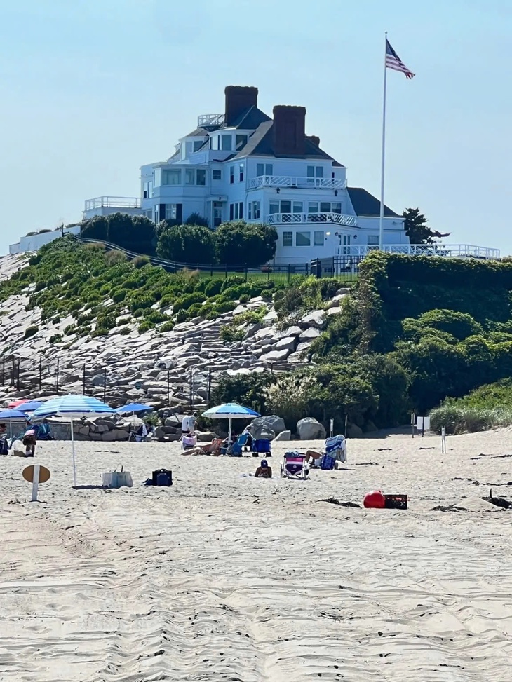 Taylor Swift - Ảnh 2.