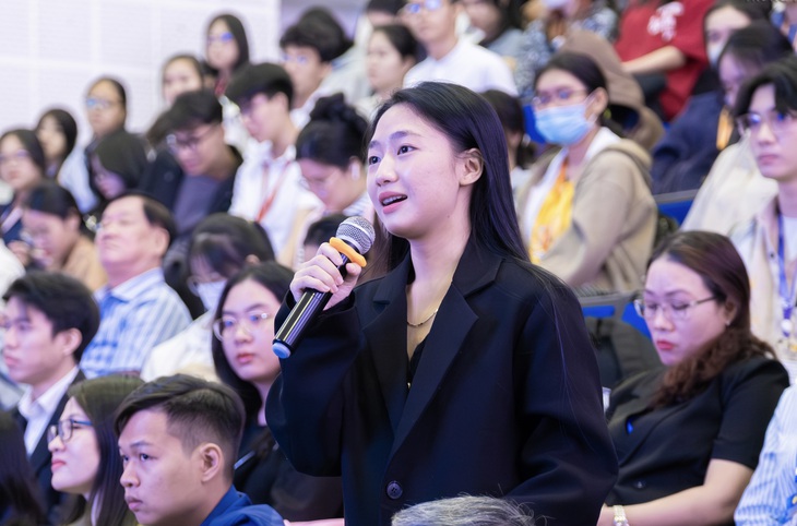 AI 'bịa', người dùng dễ rơi vào ảo giác thông tin - Ảnh 1.