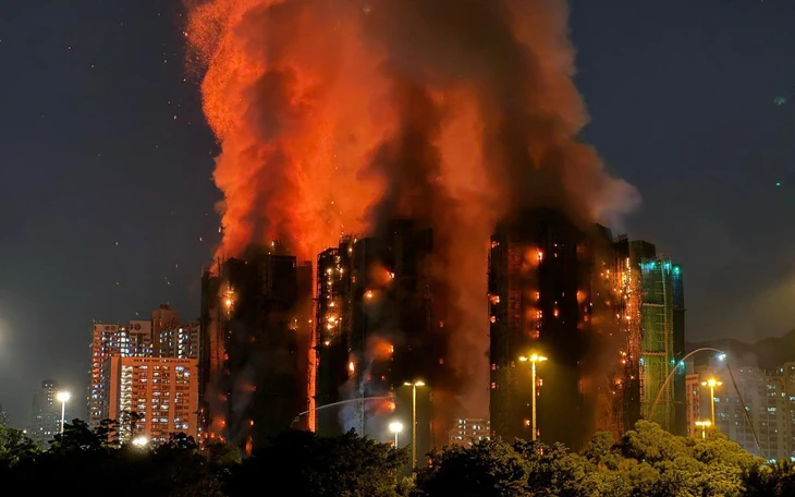 Vụ cháy thảm họa ở Hong Kong: Giàn giáo tre bị nghi là nguồn cơn lan lửa - Ảnh 5.